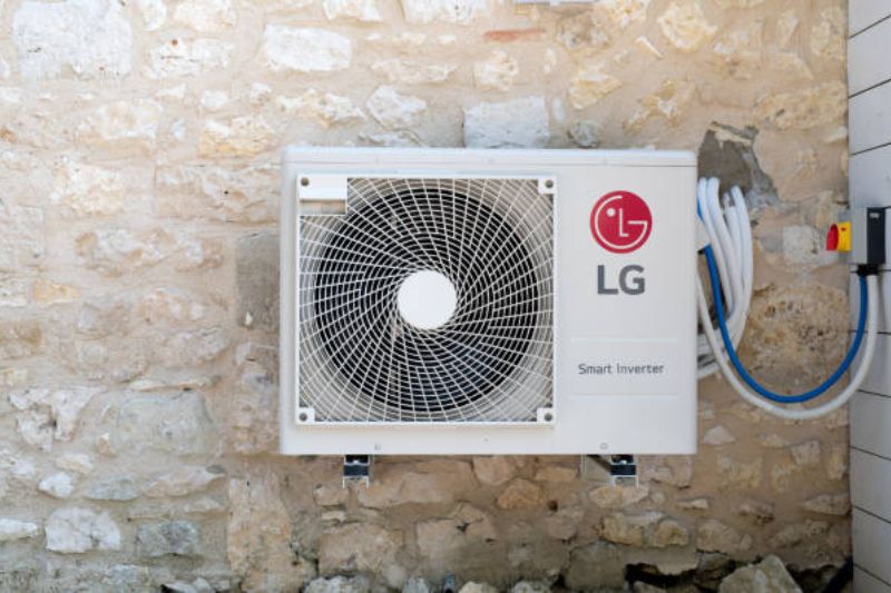 Vệ sinh máy lạnh LG Inverter-2